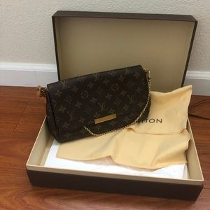 Authentic Louis Vuitton Favorite MM Crossover Bag